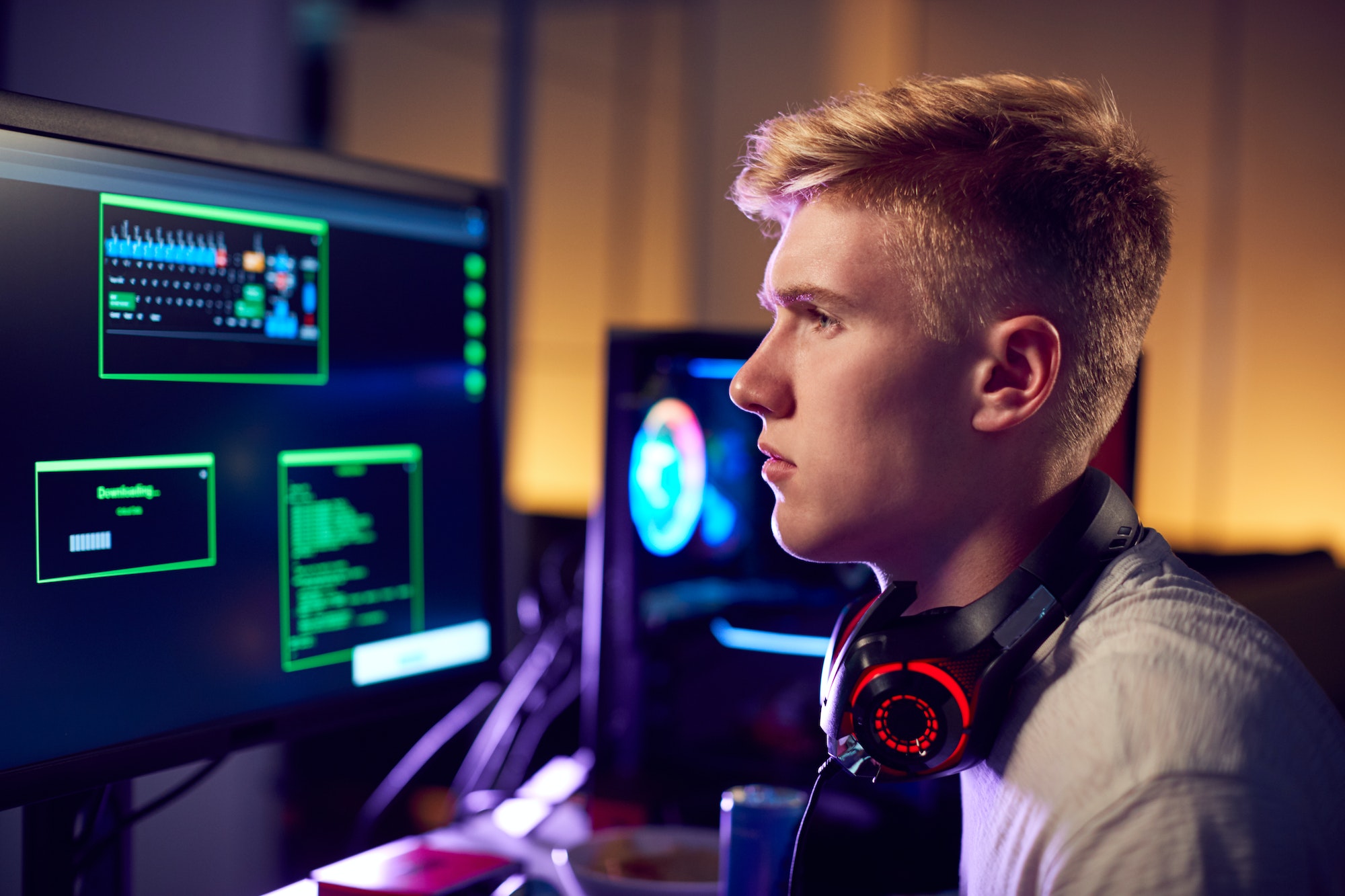 male-teenage-hacker-sitting-in-front-of-computer-screens-bypassing-cyber-security.jpg male-teenage-hacker-sitting-in-front-of-computer-screens-bypassing-cyber-security.jpg